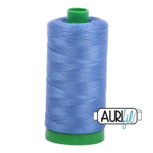 Aurifil 40wt 1128, lys blå violett